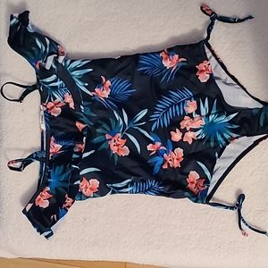 HOPEAC girls Hawaiian print one piece NWT- size 11-12 years
